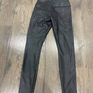 Hollister Black Ultra High-Rise Leggings